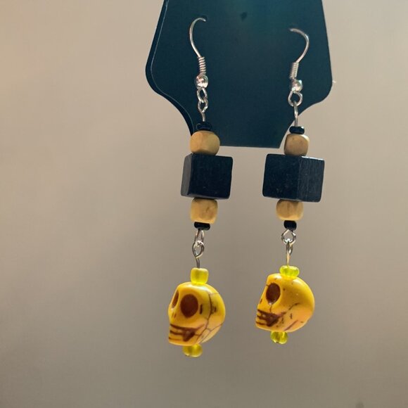 Earrings - Yellow Skulls yellow balck beads - Picture 2 of 4